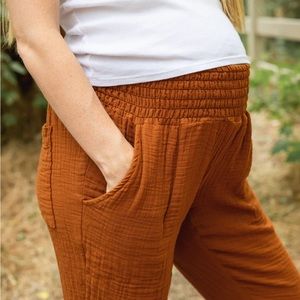 Emme - Everyday Transitional Maternity Smocked Linen Pant